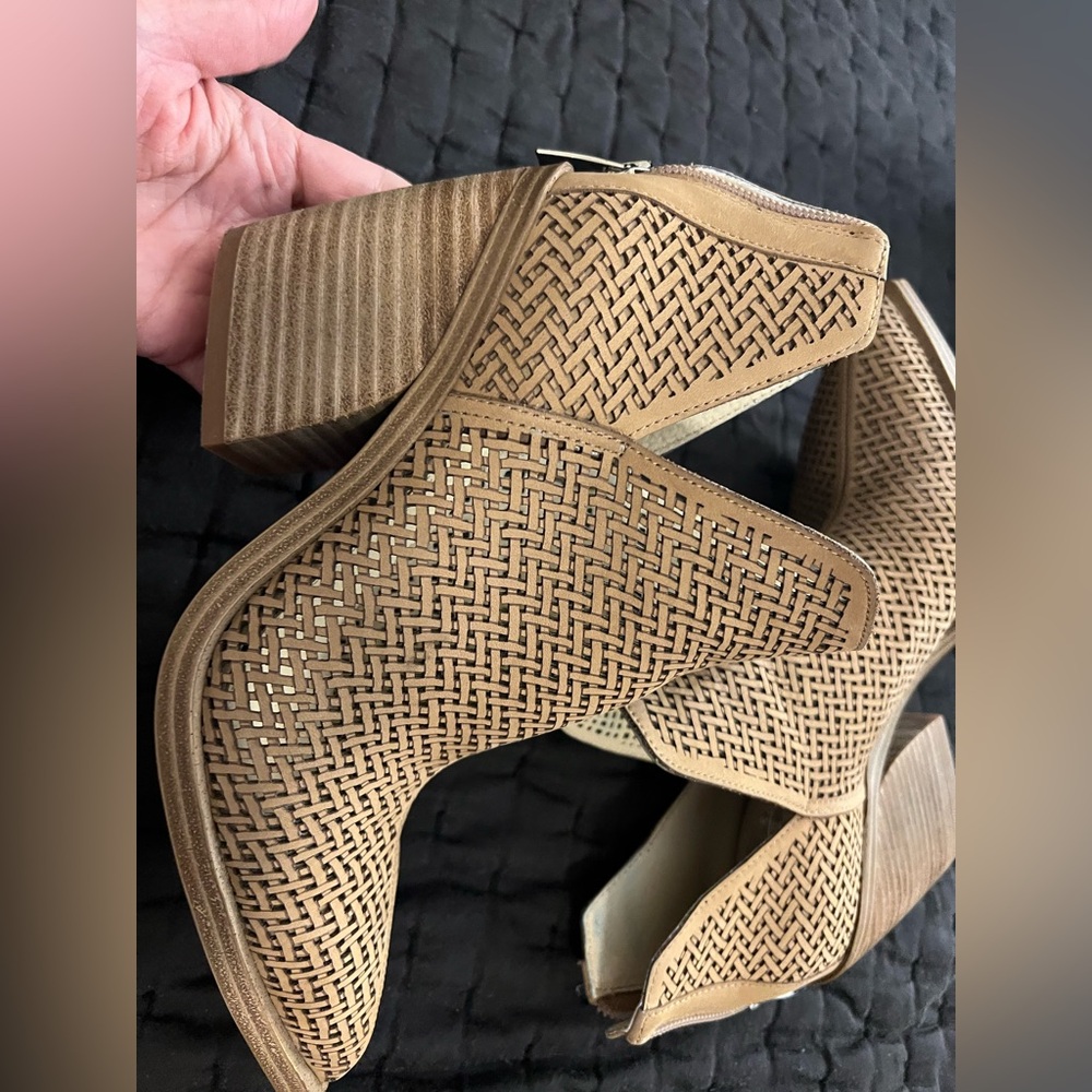 Vince Camuto Tan Woven Ankle Boots - Picture 10 of 12